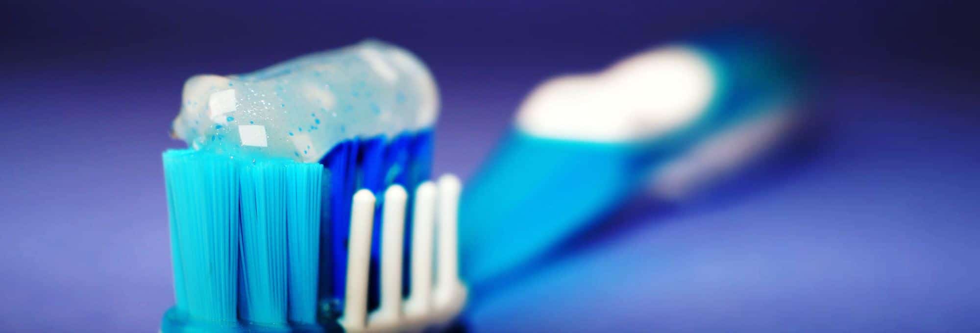 Come si lavano i denti? Ecco i consigli di Brush per un’igiene orale efficace!